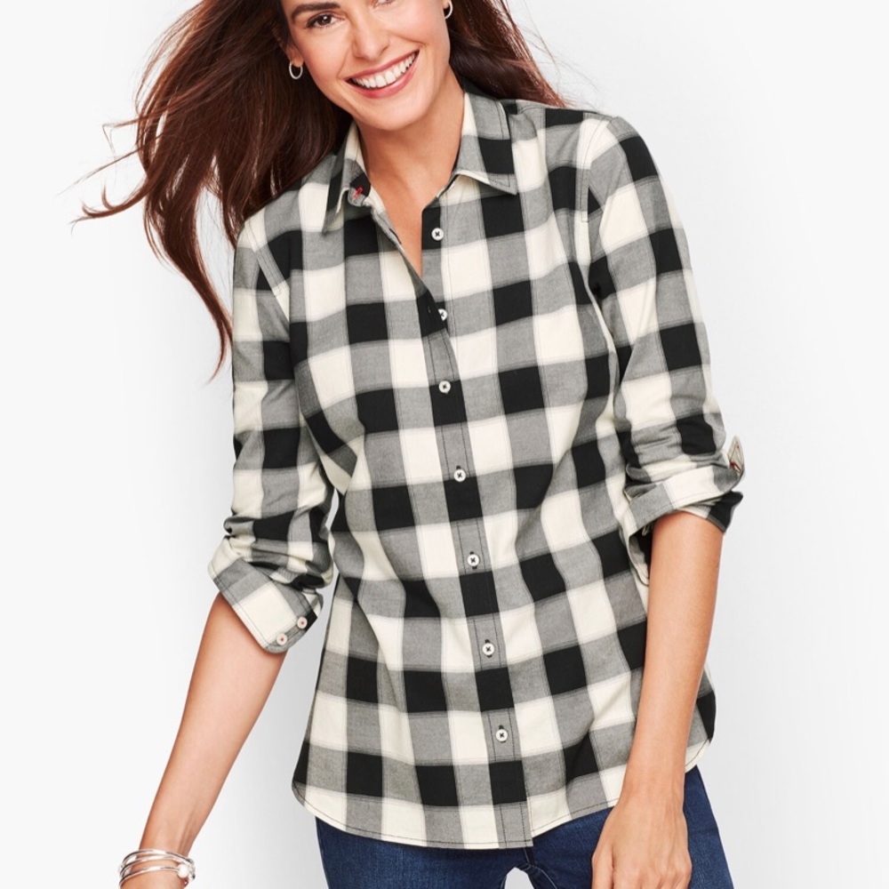 Size 1X Talbots button down in black and white buffalo check!